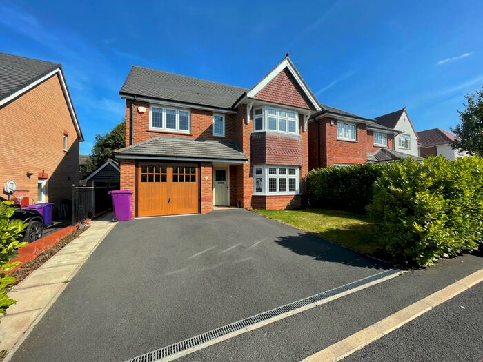 4 Bedroom Detached House To Rent In Handlake Drive, L19