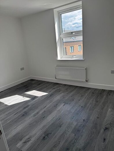 5 Bedroom Terraced House To Rent In London Road, Gravesend, Kent, DA11