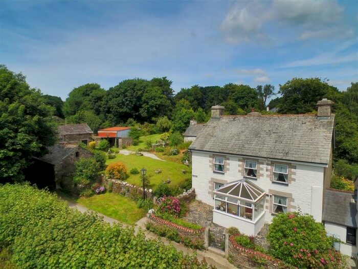 4 Bedroom Detached House For Sale In Nr Callington, Cornwall, PL17