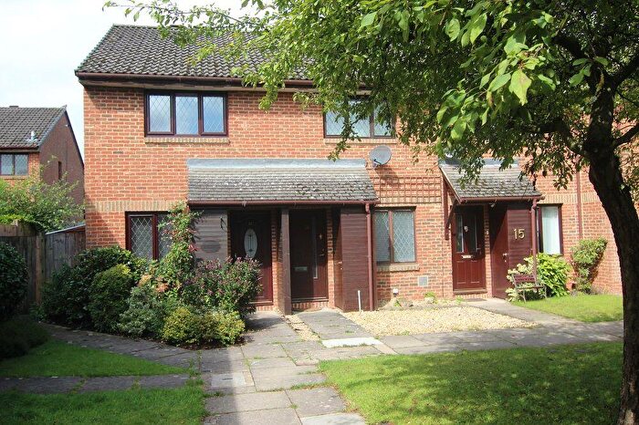 2 Bedroom End Of Terrace House To Rent In Oleander Close, Crowthorne, Berkshire, RG45