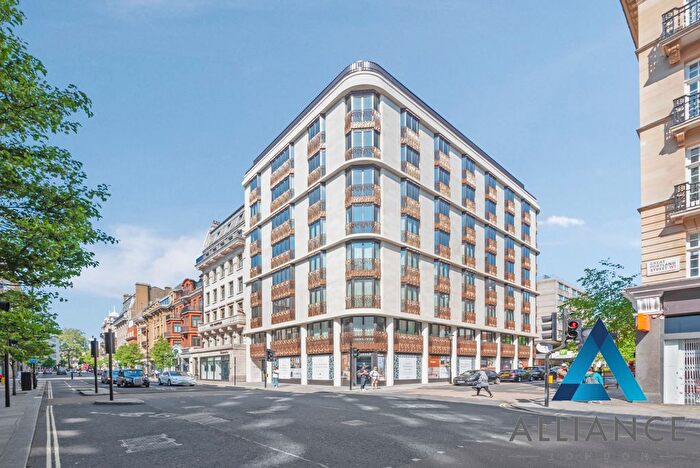 1 Bedroom Flat To Rent In Place, Great Portland Street, London, W1W