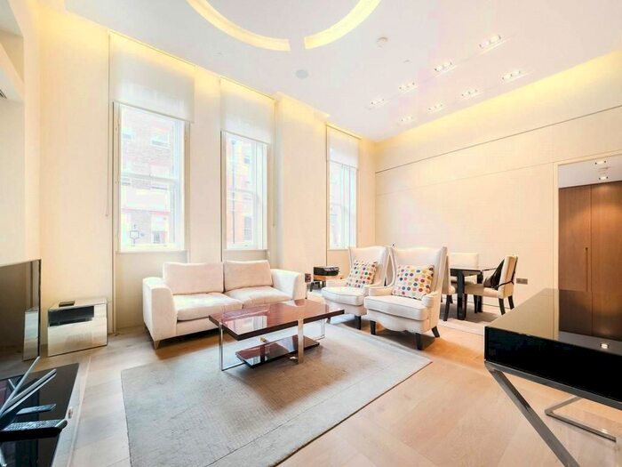 3 Bedroom Flat To Rent In Pearson Square, London, W1T