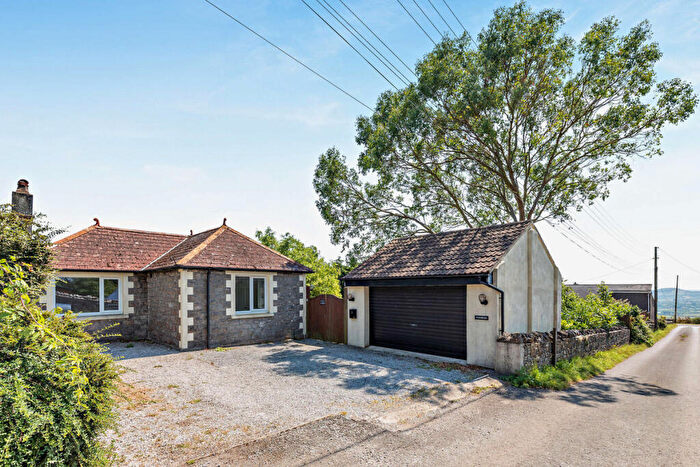 3 Bedroom Bungalow For Sale In Roman Road, Weston-super-mare, BS24
