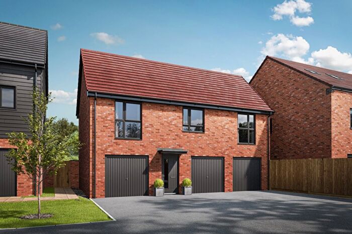 2 Bedroom Flat For Sale In Brightwell Lakes, Brightwell, Ipswich, IP10