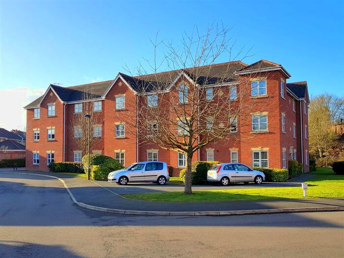 2 Bedroom Flat To Rent In Conifer Place, Stourport-On-Severn, DY13
