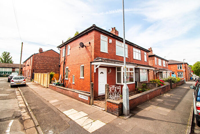 3 Bedroom Semi-Detached House To Rent In Duke Street, Denton, Tameside, M34