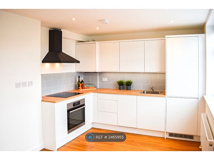 2 Bedroom Flat To Rent In Stafford Road, London, CR0