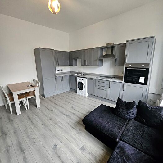 3 Bedroom Apartment To Rent In Alma Road, Southampton, SO14