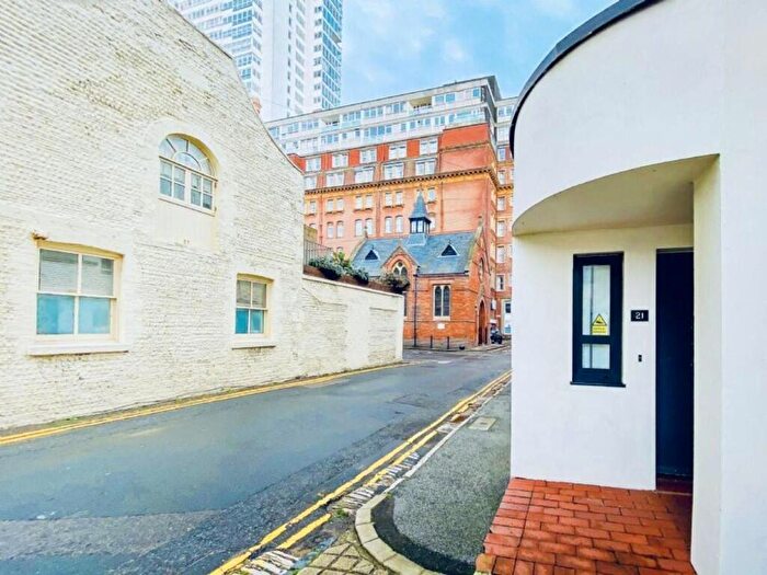 1 Bedroom Mews For Sale In Queensbury Mews, Brighton, BN1