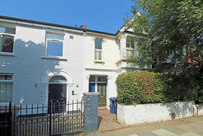 2 Bedroom Flat To Rent In Bollo Bridge Road, London, W3