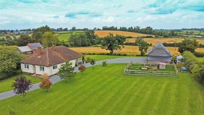 3 Bedroom Country House For Sale In Chestnuts Farm. Main Street, Illston On The Hill, Leicestershire, LE7