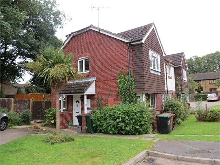 1 Bedroom Flat To Rent In Tylersfield, Abbots Langley, WD5