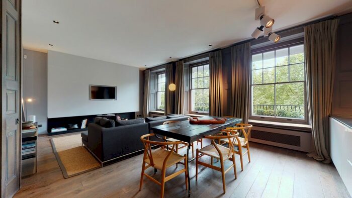 2 Bedroom Flat To Rent In Cadogan Square, London, SW1X