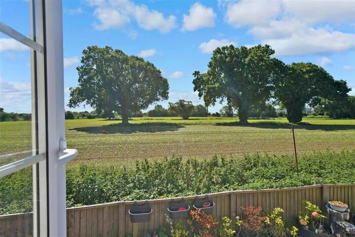 2 Bedroom Mobile/park Home For Sale In Drayton Lane, Drayton, Chichester, West Sussex, PO20