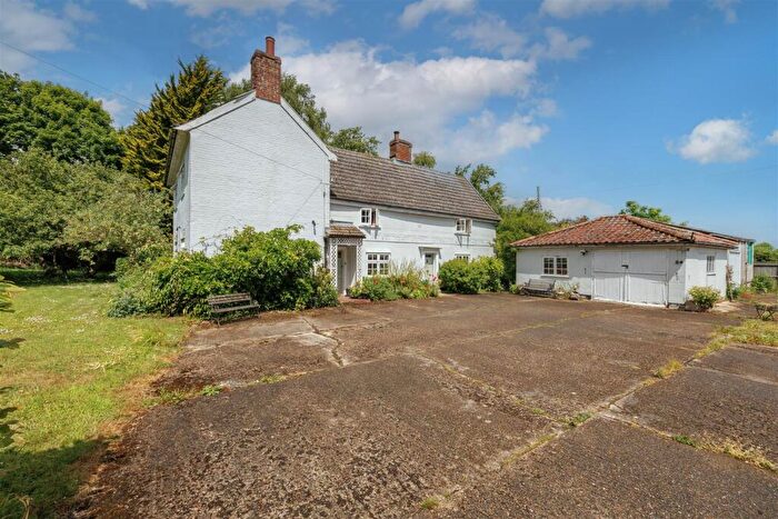 4 Bedroom Detached House For Sale In Heveningham Long Lane, Peasenhall, Saxmundham, IP17