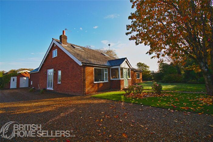 4 Bedroom Bungalow For Sale In Station Road, Salwick, Preston, Lancashire, PR4