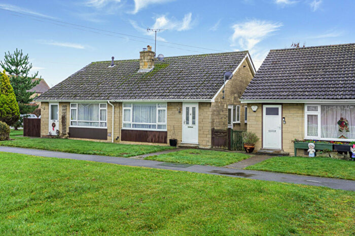 2 Bedroom Semi-Detached Bungalow For Sale In Sycamore Road, Launton, OX26