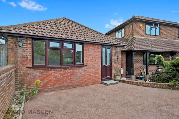 1 Bedroom Semi-Detached Bungalow To Rent In Rosebery Avenue, Brighton, BN2