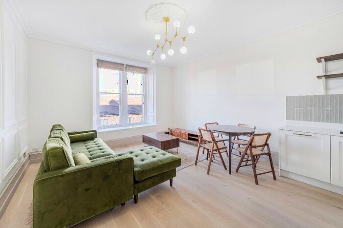 3 Bedroom Flat To Rent In Arlington Street, Woodlands, Glasgow, G3