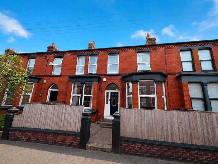 8 Bedroom Terraced House For Sale In Langdale Road, Liverpool, Merseyside, L15