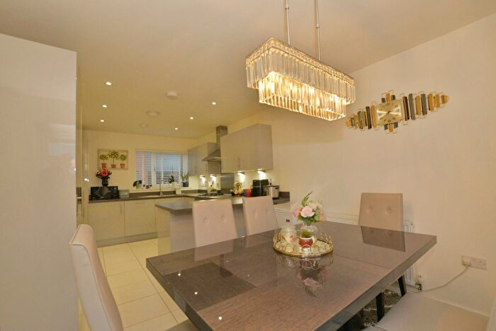 4 Bedroom Detached House For Sale In College Row, Ashford, Kent, TN23