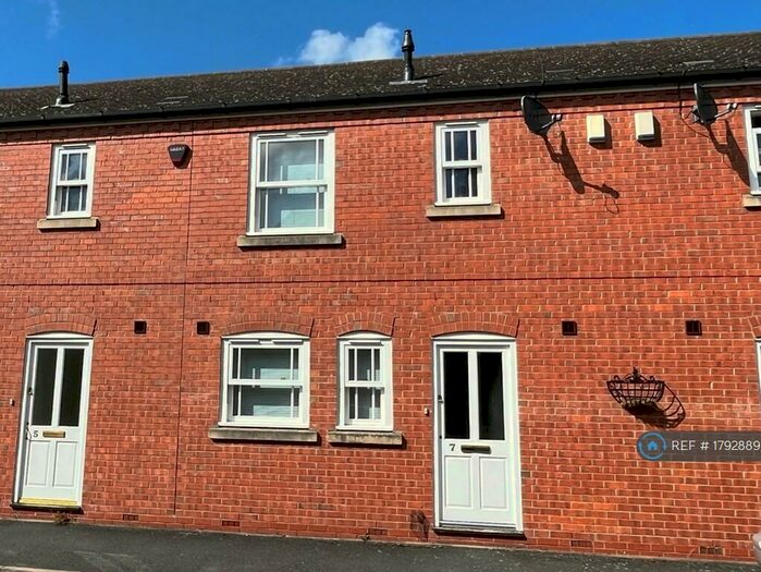 2 Bedroom Terraced House To Rent In Beaconsfield Street West, Leamington Spa, CV31