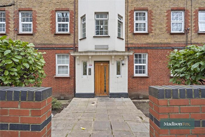 3 Bedroom Apartment To Rent In Manor Road, London, E15