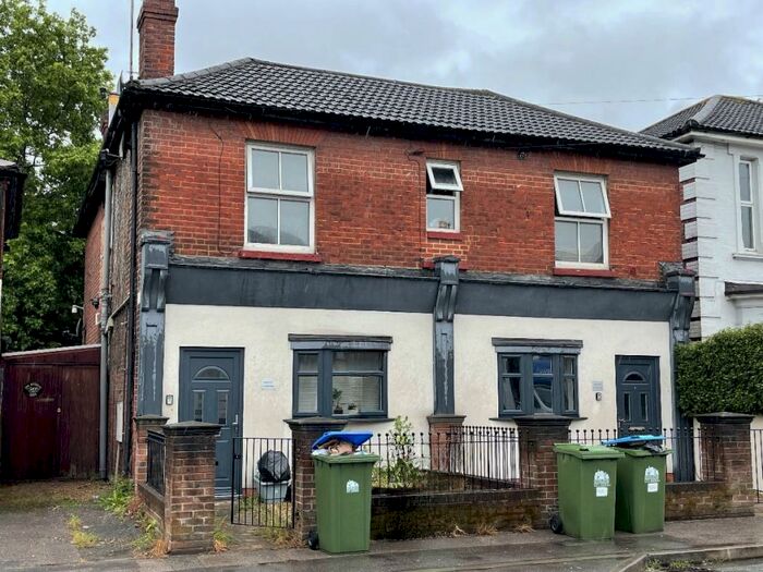 1 Bedroom Flat To Rent In Shirley Road, Shirley, SO15