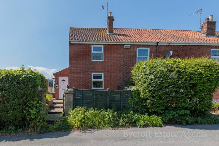2 Bedroom Cottage For Sale In Sole Bay, Pit Road, Hemsby, Great Yarmouth, Norfolk, NR29