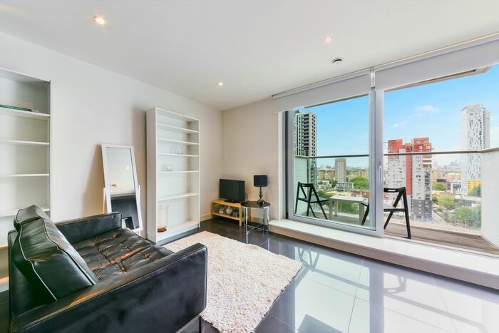 Studio To Rent In West Tower, Pan Peninsula, Canary Wharf, E14