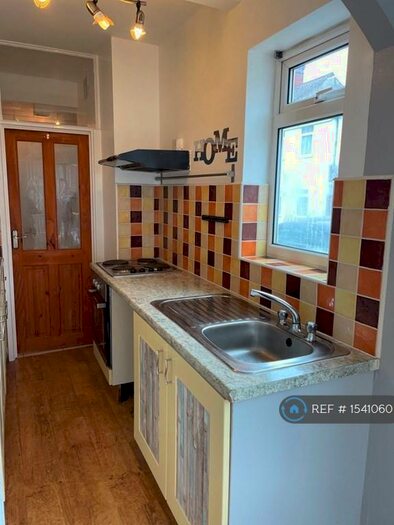 1 Bedroom Flat To Rent In Factory Road, Hinckley, LE10
