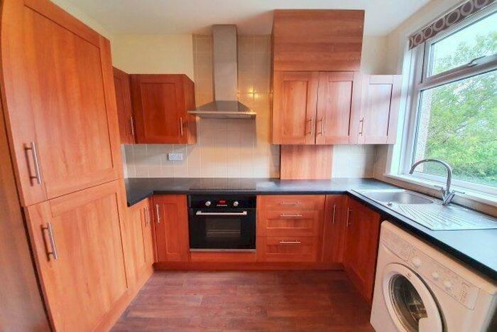 2 Bedroom Property To Rent In Loxley View Road, Sheffield, S10