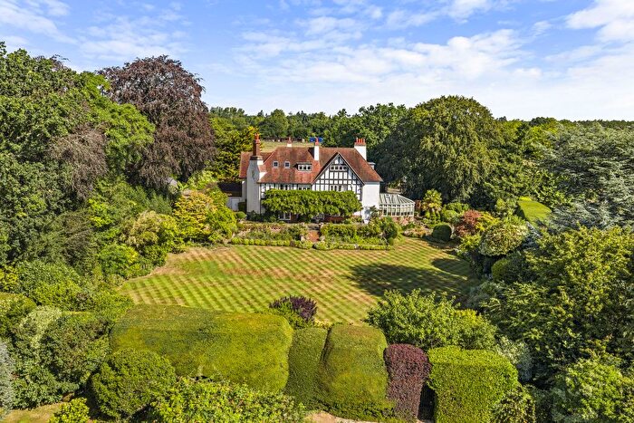 6 Bedroom Detached House For Sale In Hitcham Lane, Maidenhead, SL6