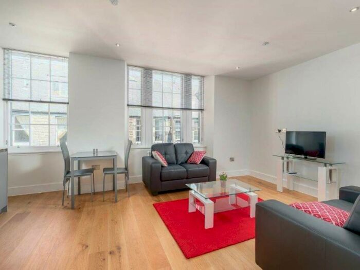 1 Bedroom Flat To Rent In Thistle Street, City Centre, Edinburgh, EH2