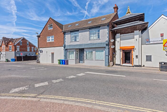 9 Bedroom Terraced House For Sale In Queens Road, Aldershot, GU11
