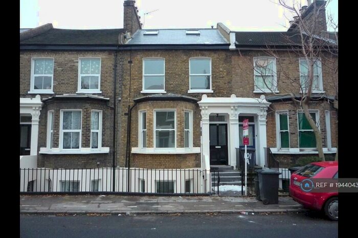 2 Bedroom Flat To Rent In Shardeloes Road, London, SE14