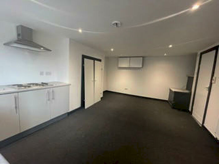 Studio To Rent In Nice View, Leeds, West Yorkshire, LS8