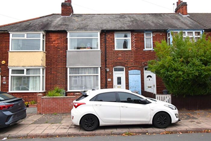 3 Bedroom Town House For Sale In Fairfax Road, Leicester, LE4