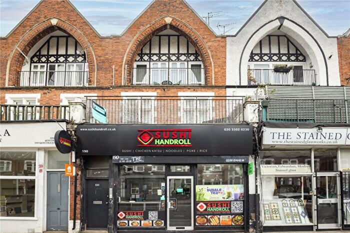 Apartment To Rent In Archway Road, Highgate, London, N6