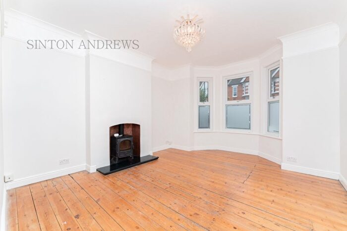 2 Bedroom Flat To Rent In Windmill Road, Ealing, W5