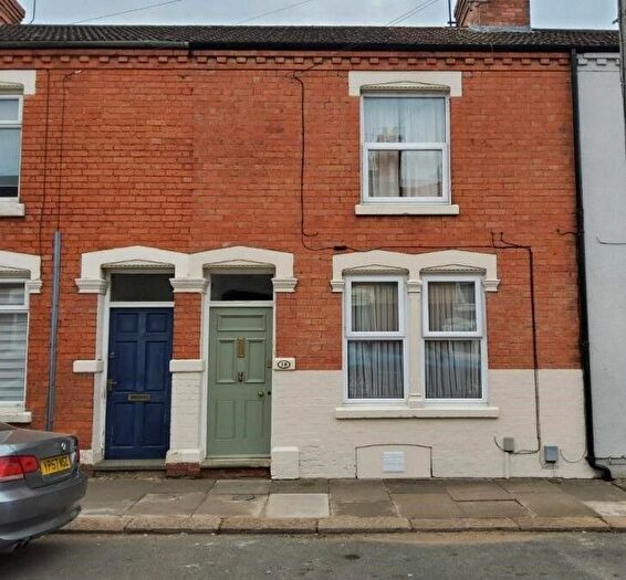 1 Bedroom Flat To Rent In Stanhope Road, Kingsthorpe, Northampton, NN2