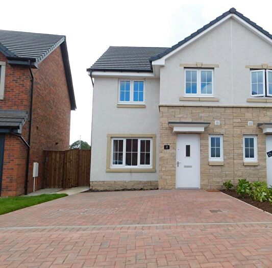 3 Bedroom Semi-Detached House To Rent In Lamond Crescent, EH52