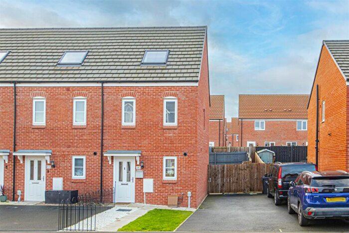 3 Bedroom End Of Terrace House For Sale In Stockburn Road, Barton Seagrave, NN15