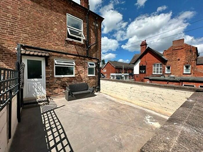 2 Bedroom Apartment To Rent In High Road, Beeston, NG9