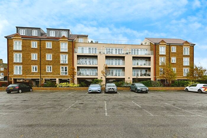 1 Bedroom Flat For Sale In St. Edmunds Terrace, Hunstanton, PE36