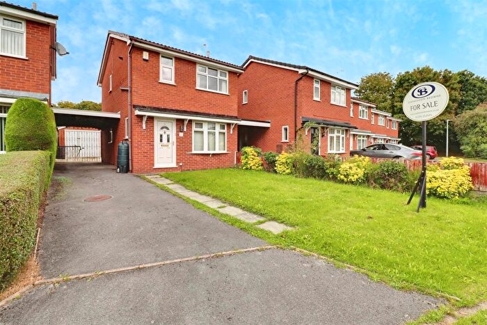3 Bedroom Detached House For Sale In Padstow Close, Crewe, CW1
