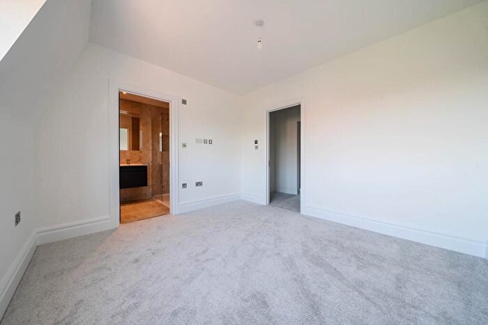 4 Bedroom Terraced House To Rent In Vansittart Road, Windsor, SL4