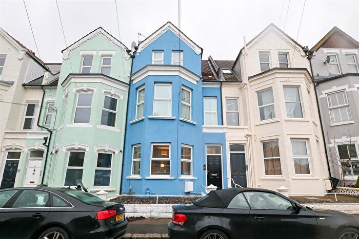 2 Bedroom Flat To Rent In St. Peters Road, St. Leonards-On-Sea, TN37