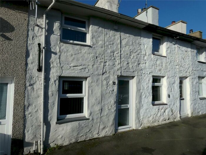 2 Bedroom Terraced House To Rent In Tre Ddafydd, Penygroes, Caernarfon, Gwynedd, LL54