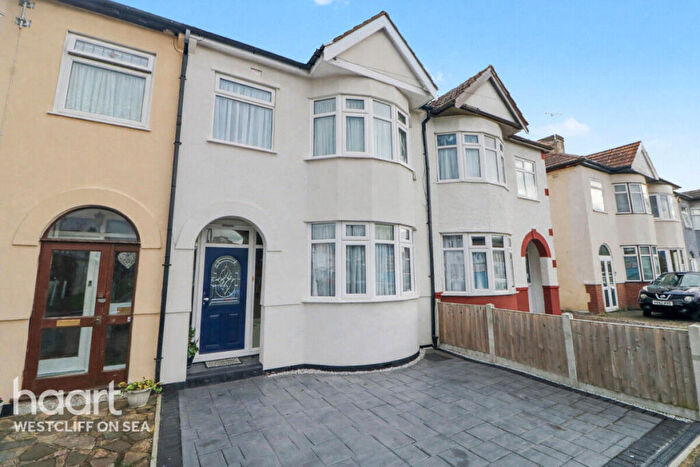 3 Bedroom Terraced House For Sale In Stanfield Road, Southend-on-Sea, SS2